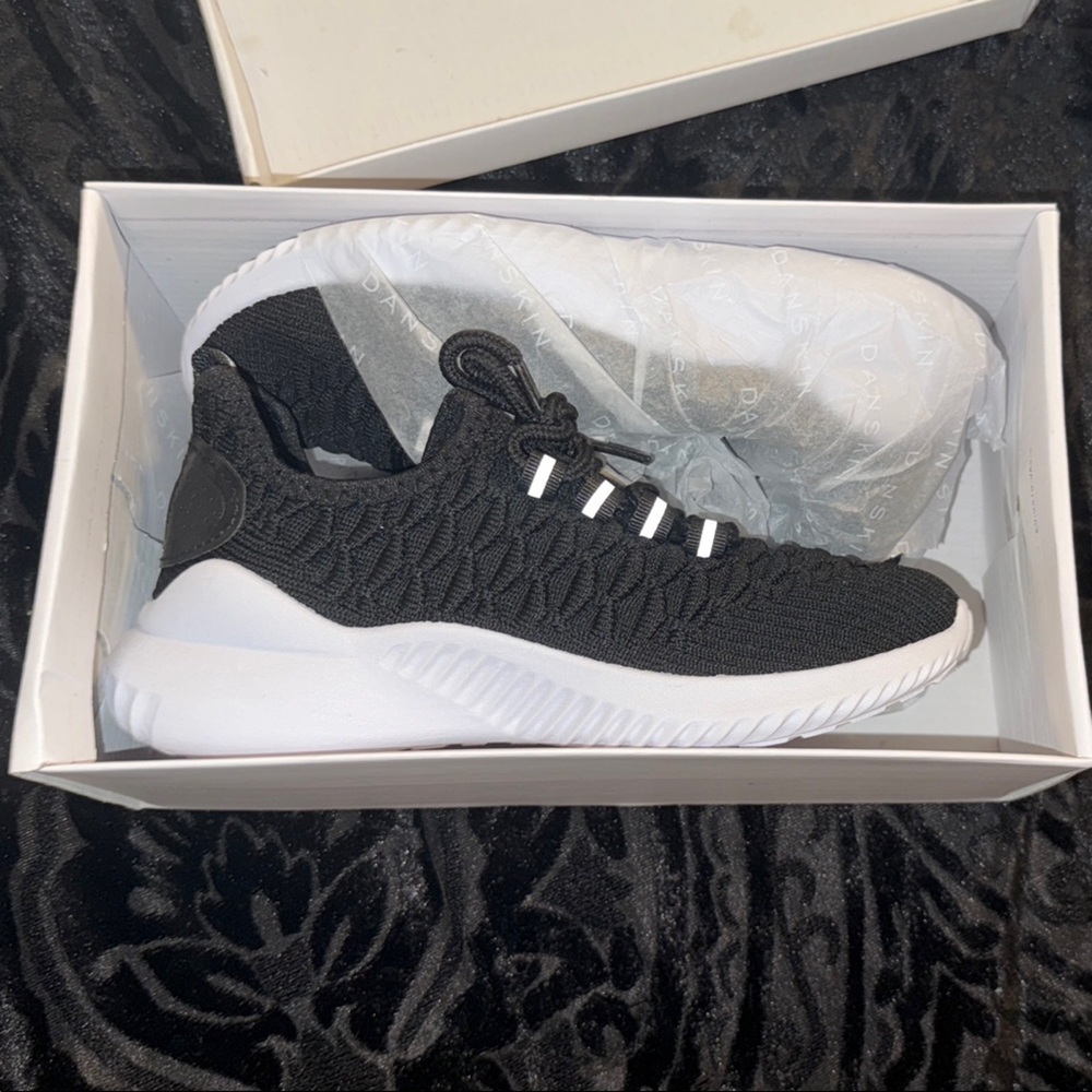 Danskin Black Knit Sneakers with White Soles